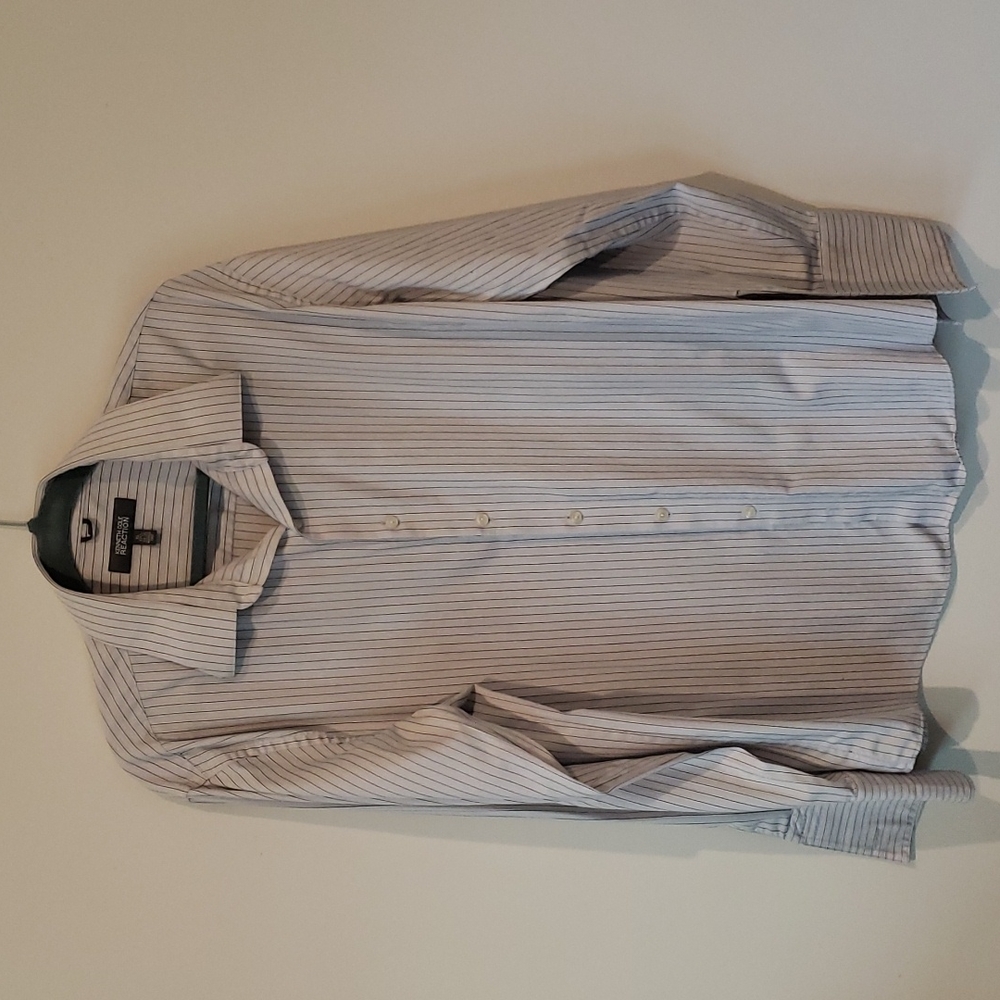 Kenneth Cole Reaction Men's Dress Shirt.  Size XL, 17.5. 34-35. 100% cotton.
